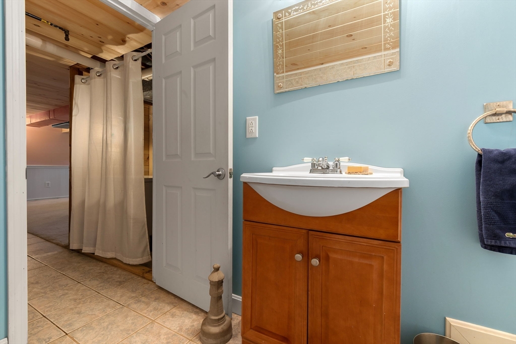 6 Ashcroft Cir