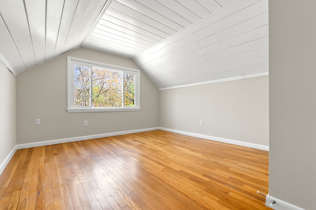 6 Ashcroft Cir