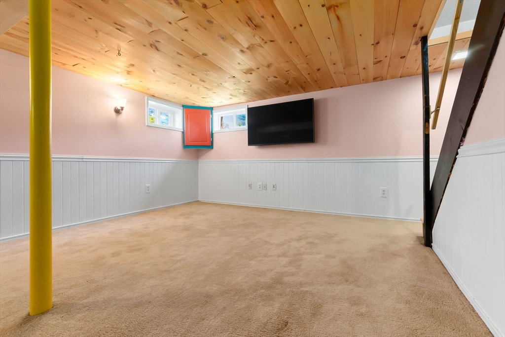 6 Ashcroft Cir