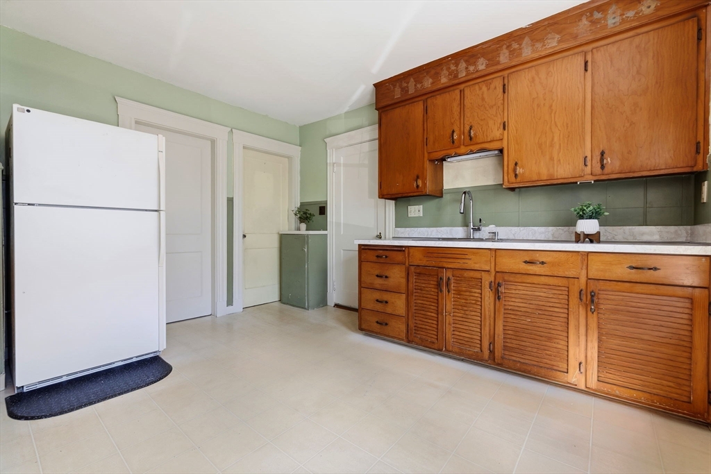 13 Kirkland Rd