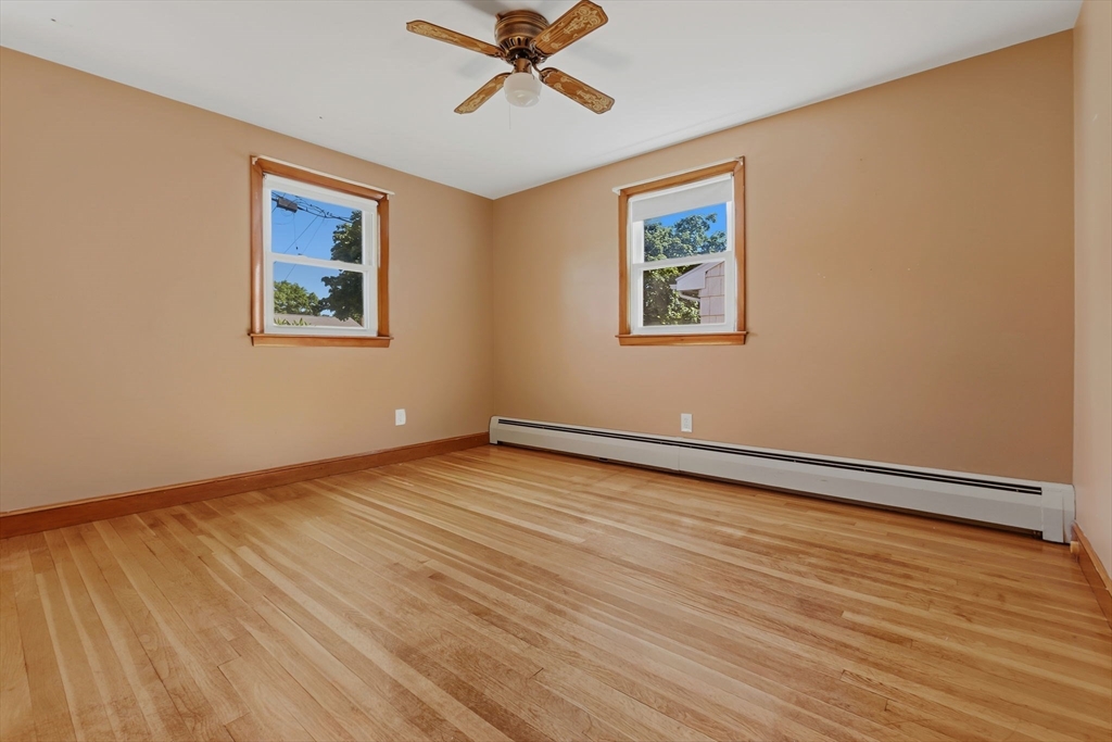 15 Carol Ann Rd