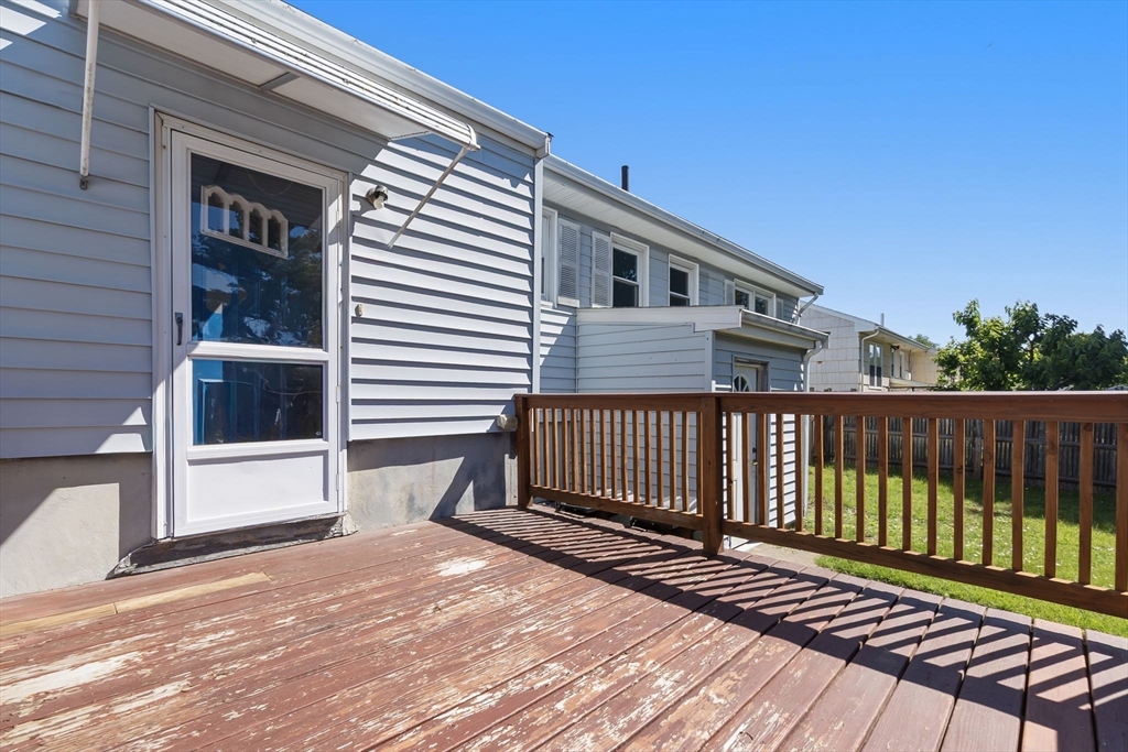 15 Carol Ann Rd