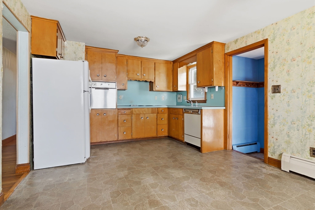 15 Carol Ann Rd