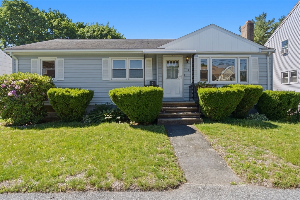 15 Carol Ann Rd