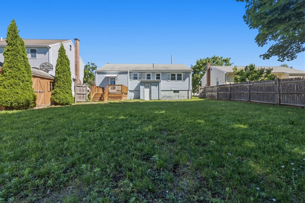 15 Carol Ann Rd