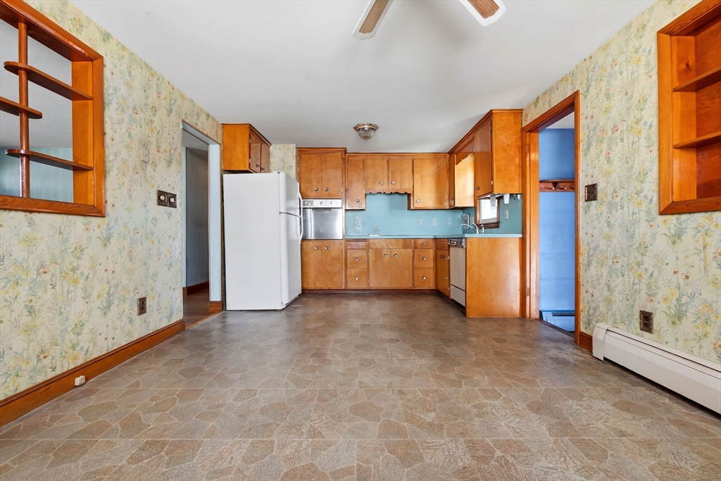 15 Carol Ann Rd