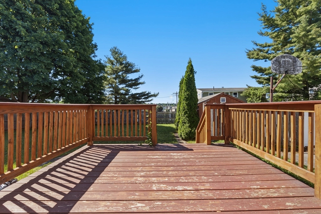 15 Carol Ann Rd