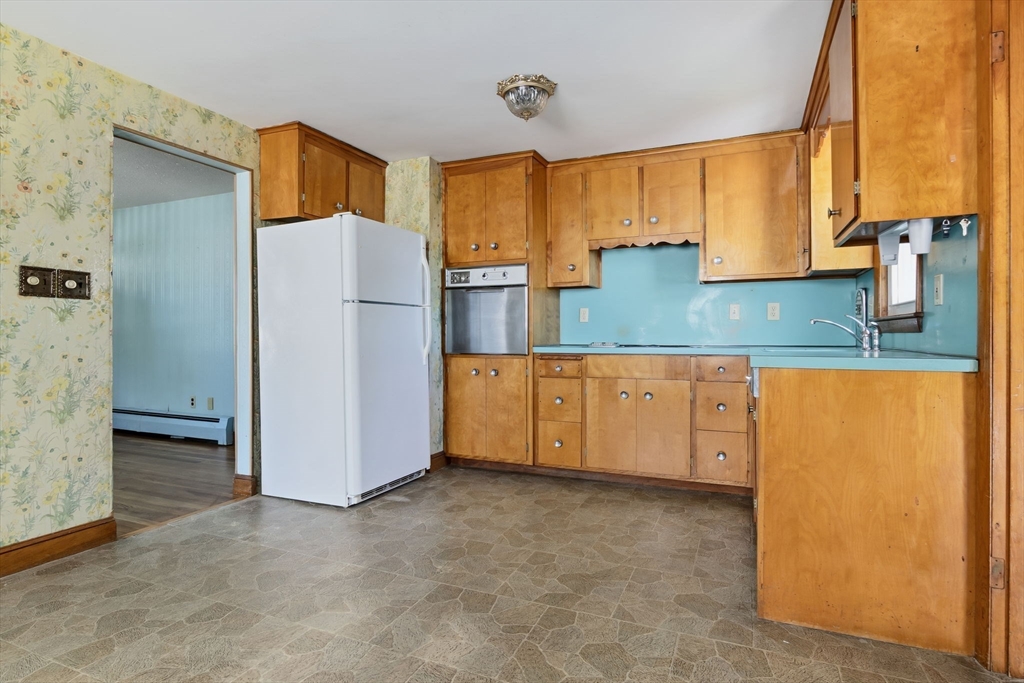 15 Carol Ann Rd