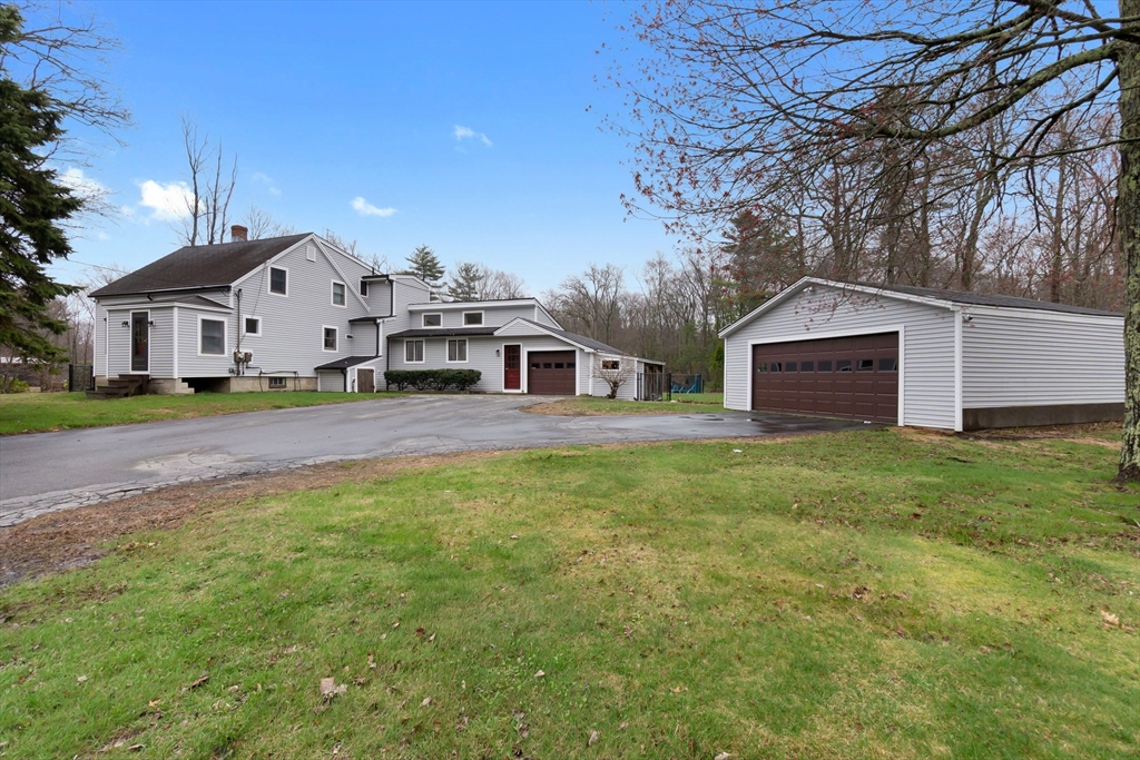 54 Rabbit Rd