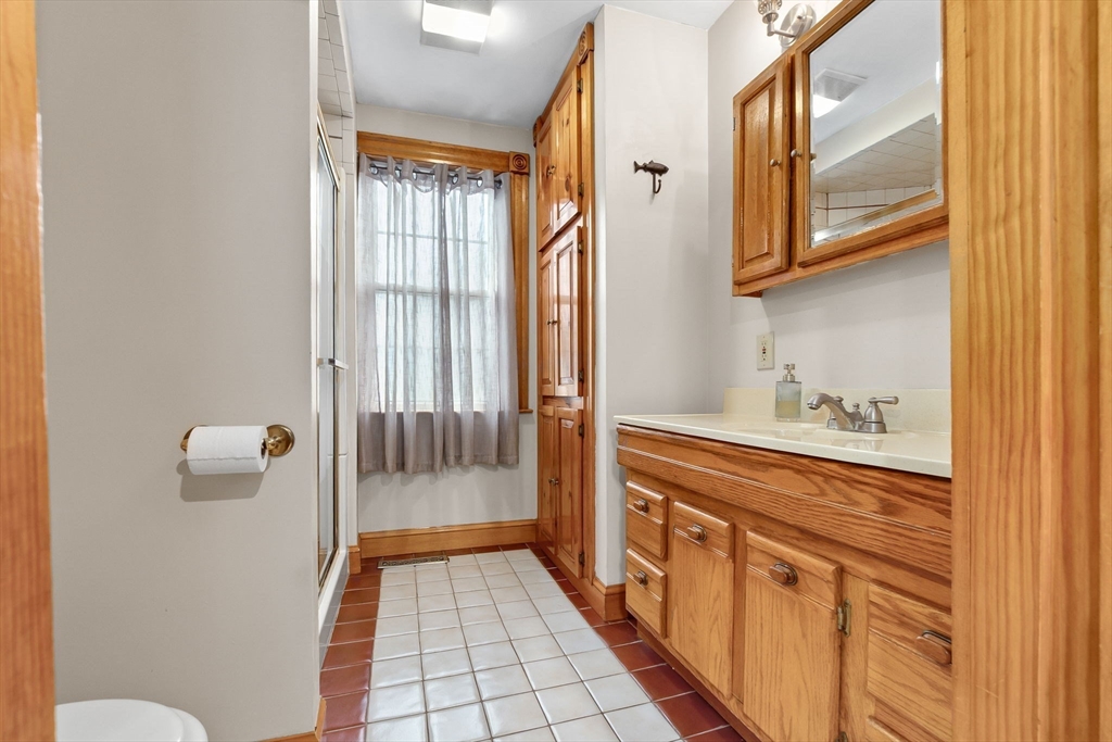 28 Grove St
