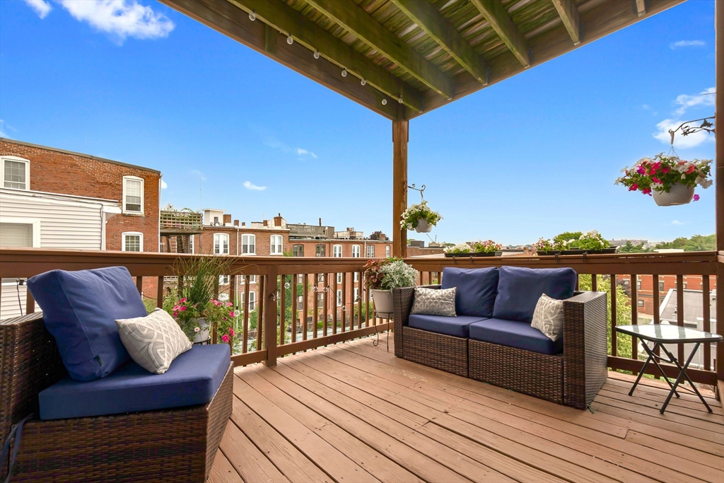 23 Chestnut St # 3L
