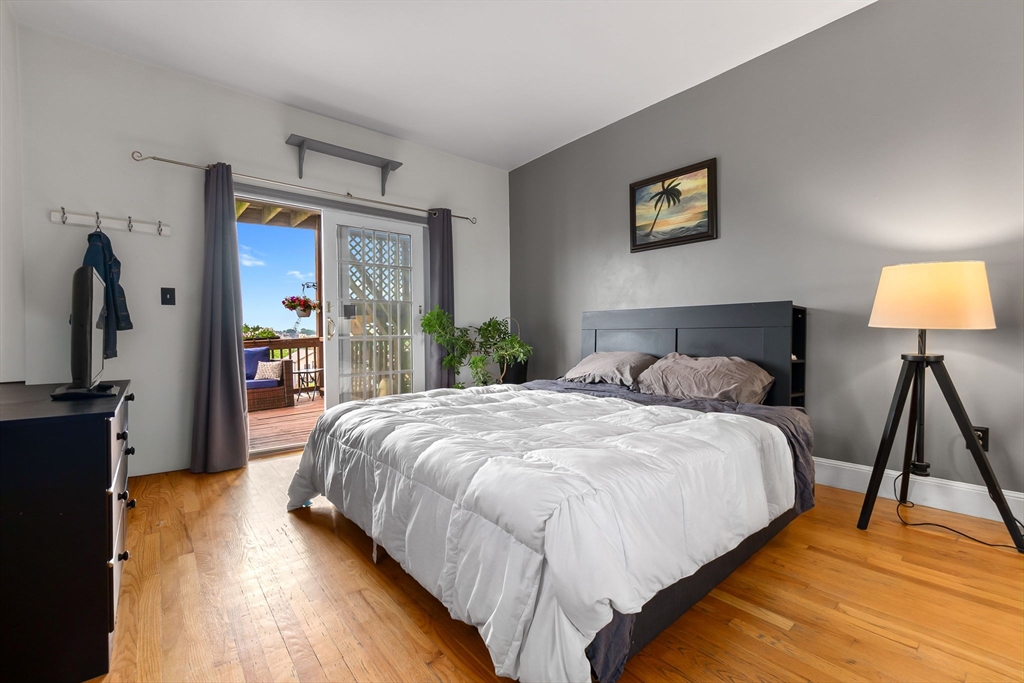 23 Chestnut St # 3L