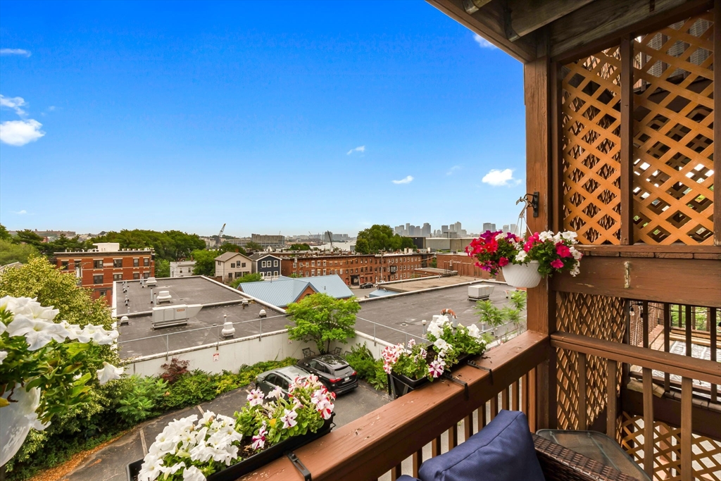 23 Chestnut St # 3L