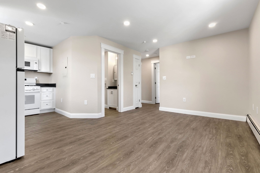 28 Poplar St # 9
