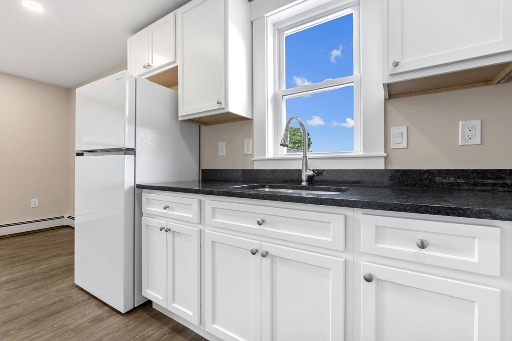 28 Poplar St # 9