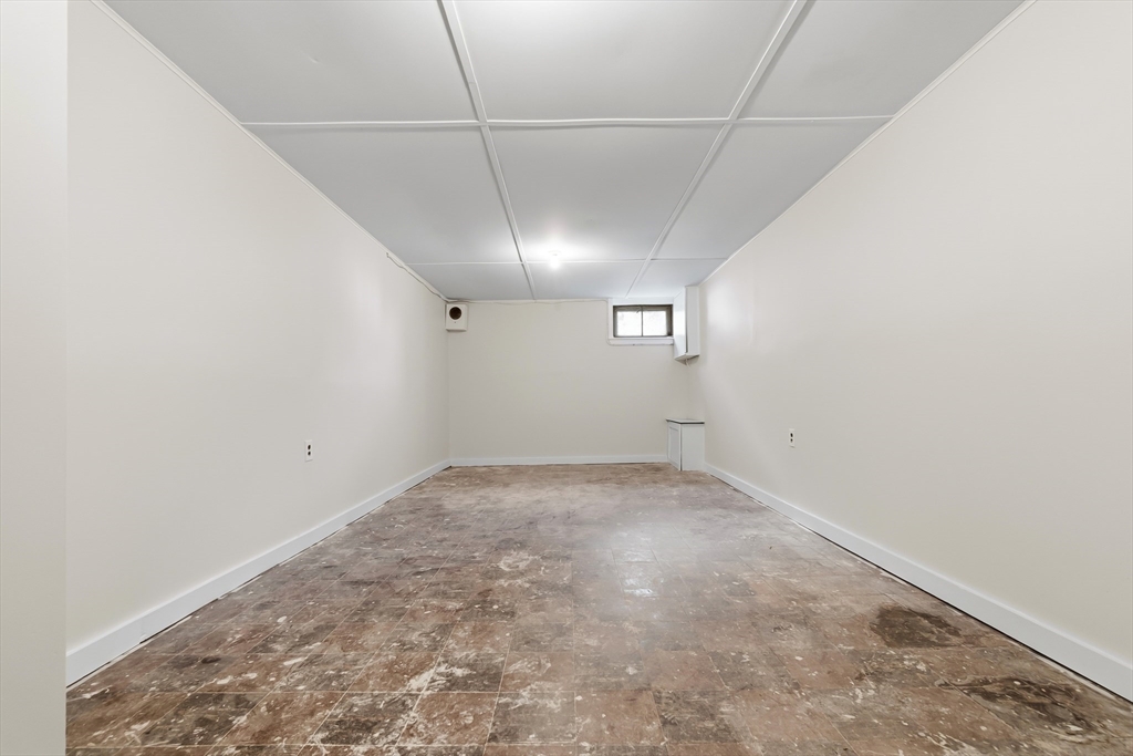 1100 Main St