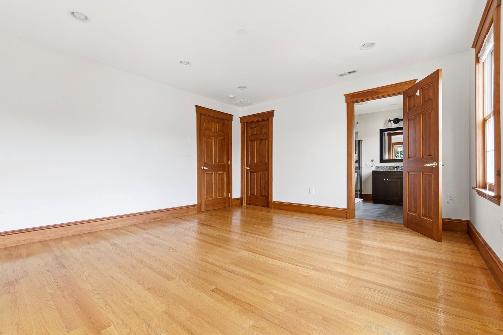 12 Cherry St # 4