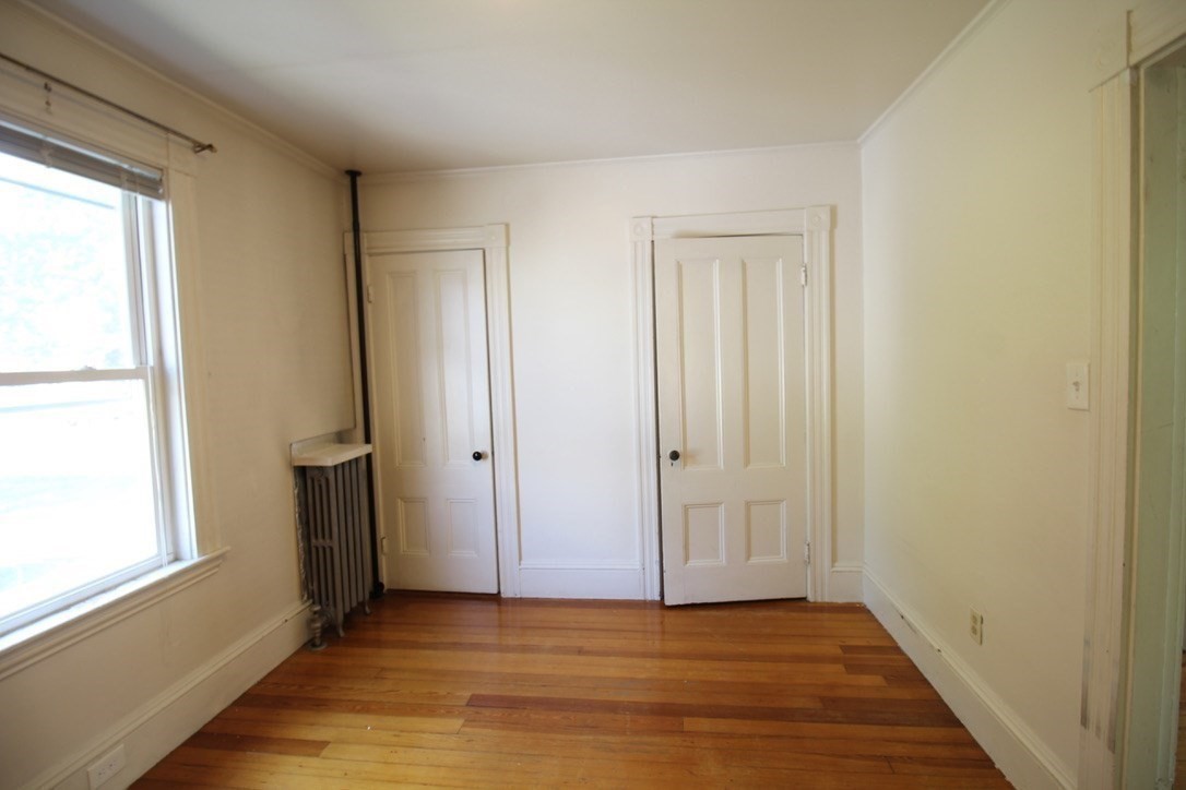 6 Mead St # 1