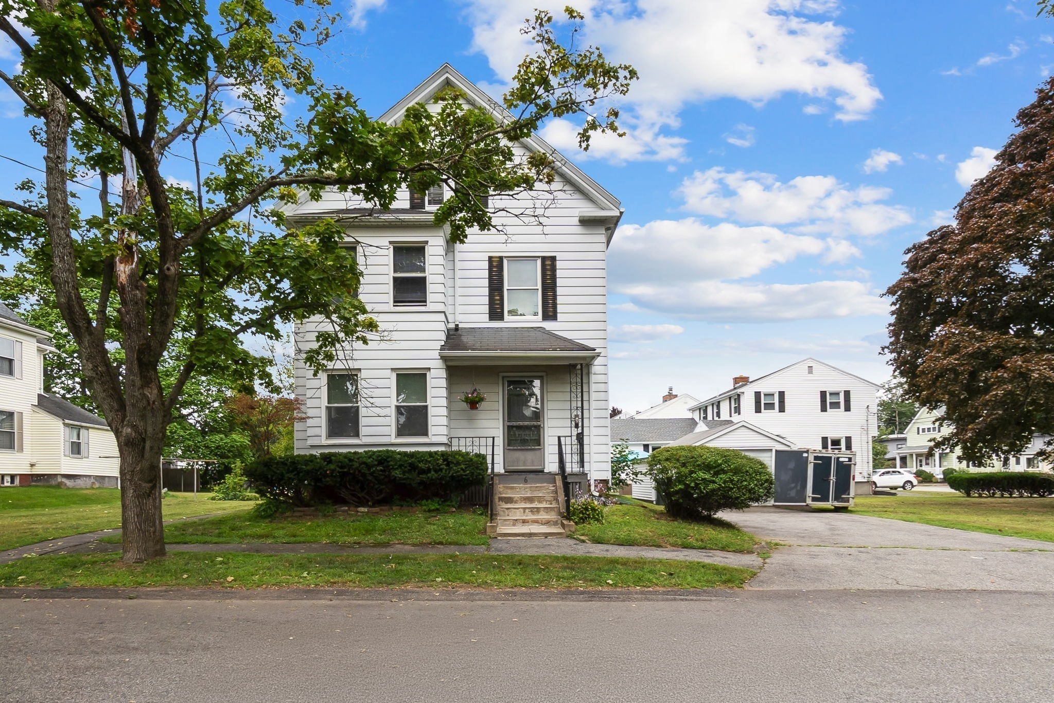 6 Mead St # 1