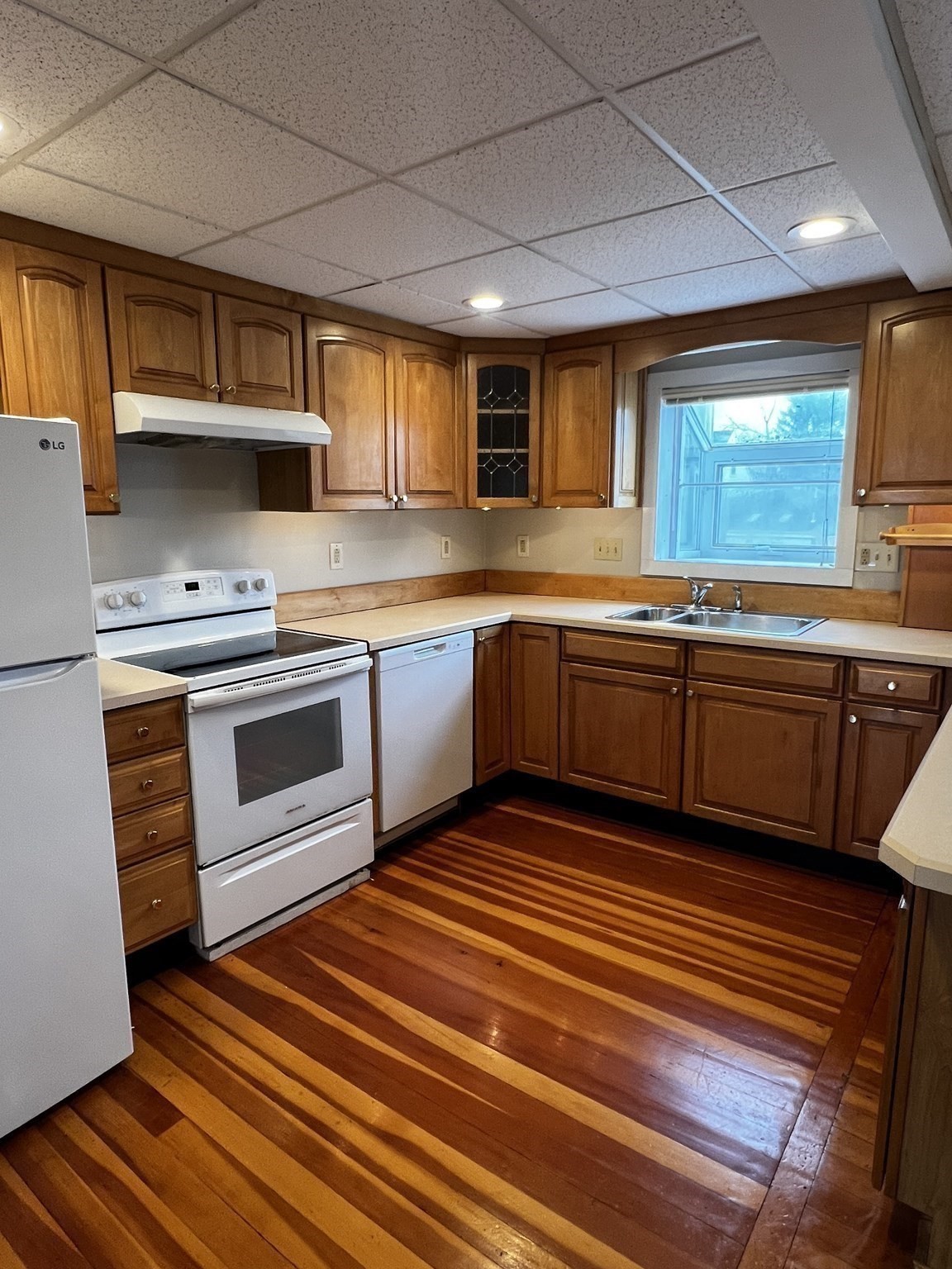 30 Poplar Street # R