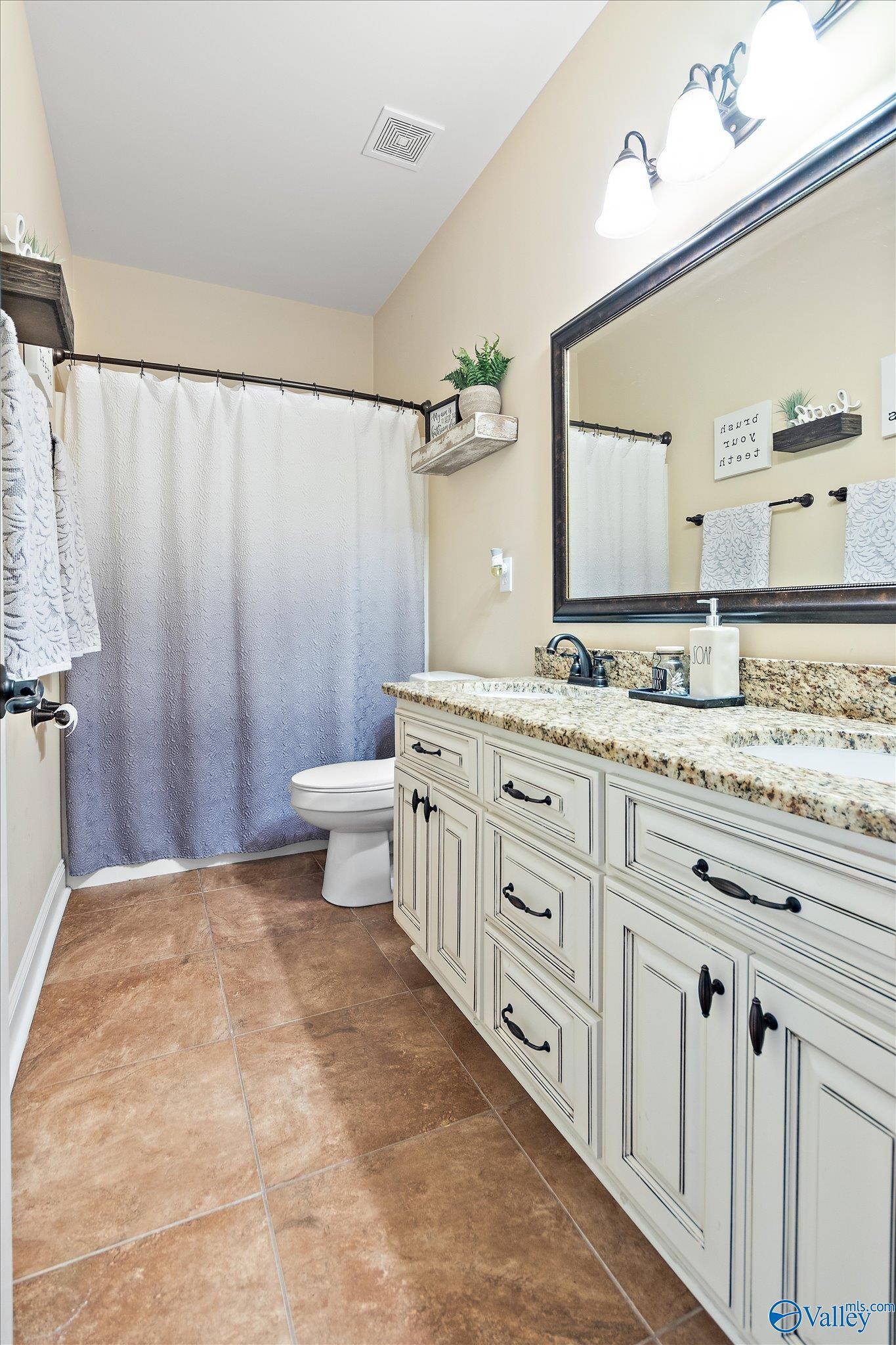 6802 Breyerton Way SE