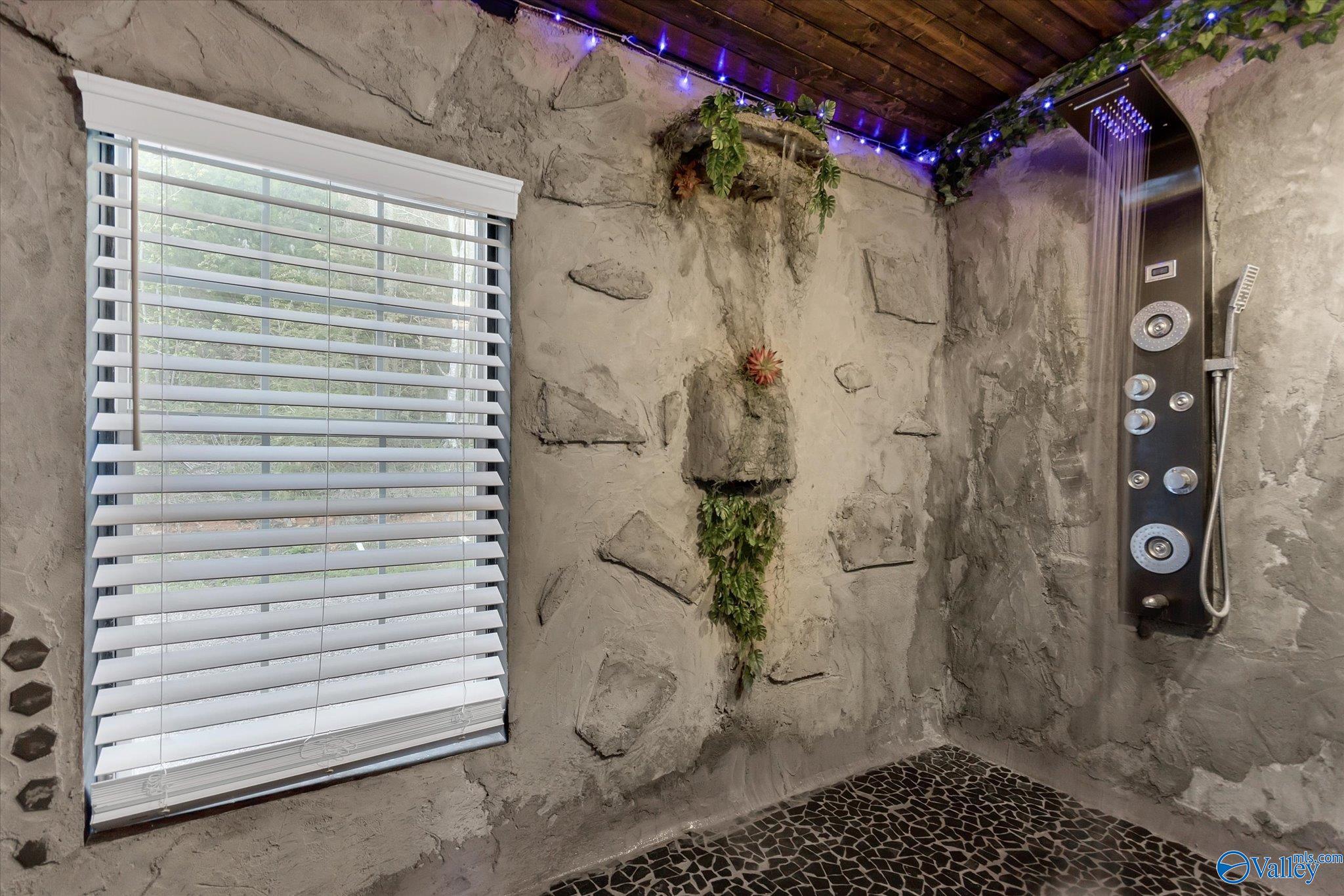 2165 Buster Willett Road