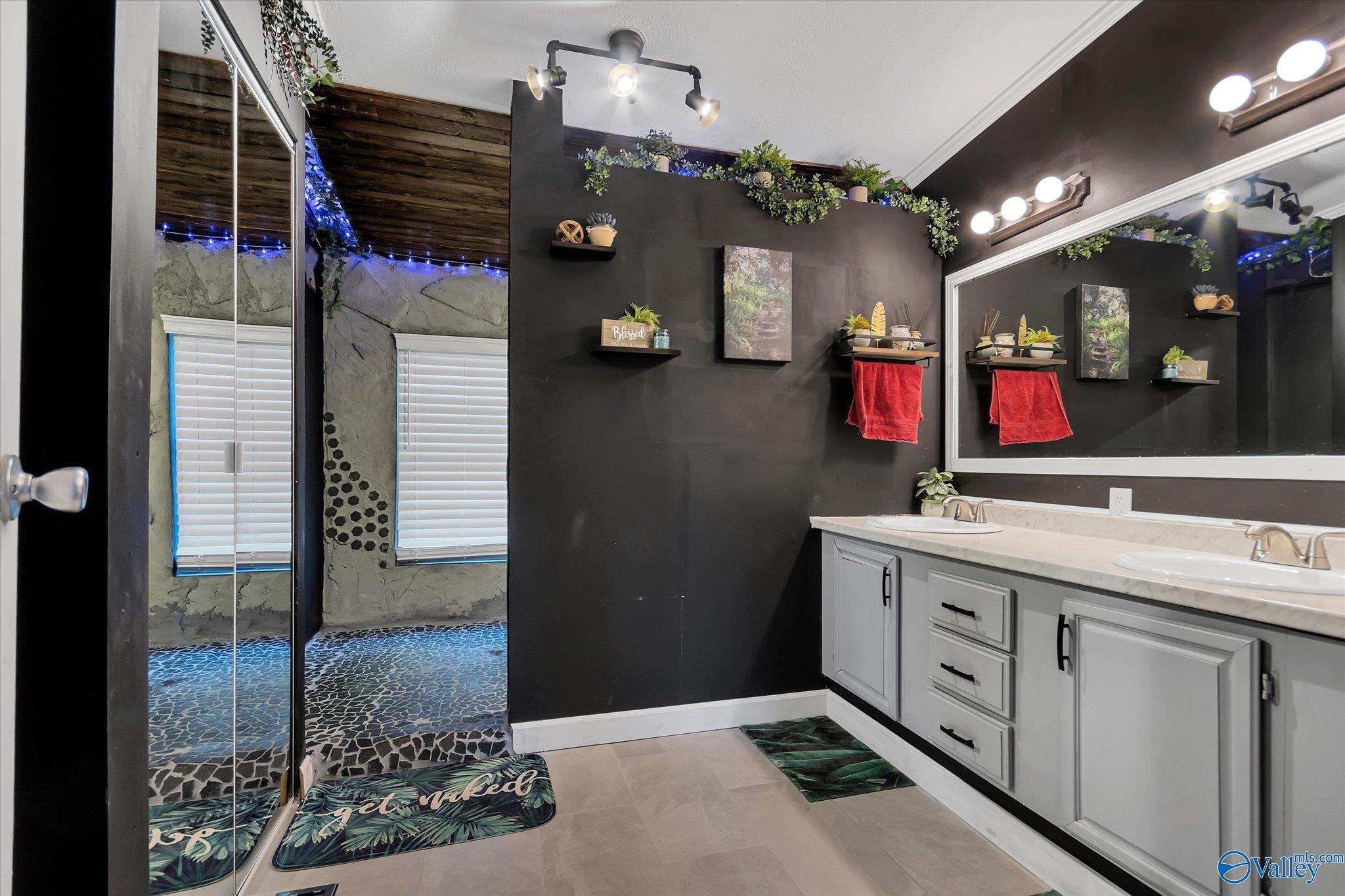 2165 Buster Willett Road