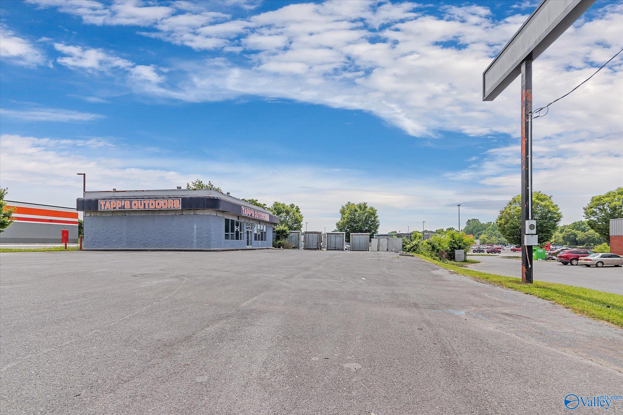11743 US Highway 431