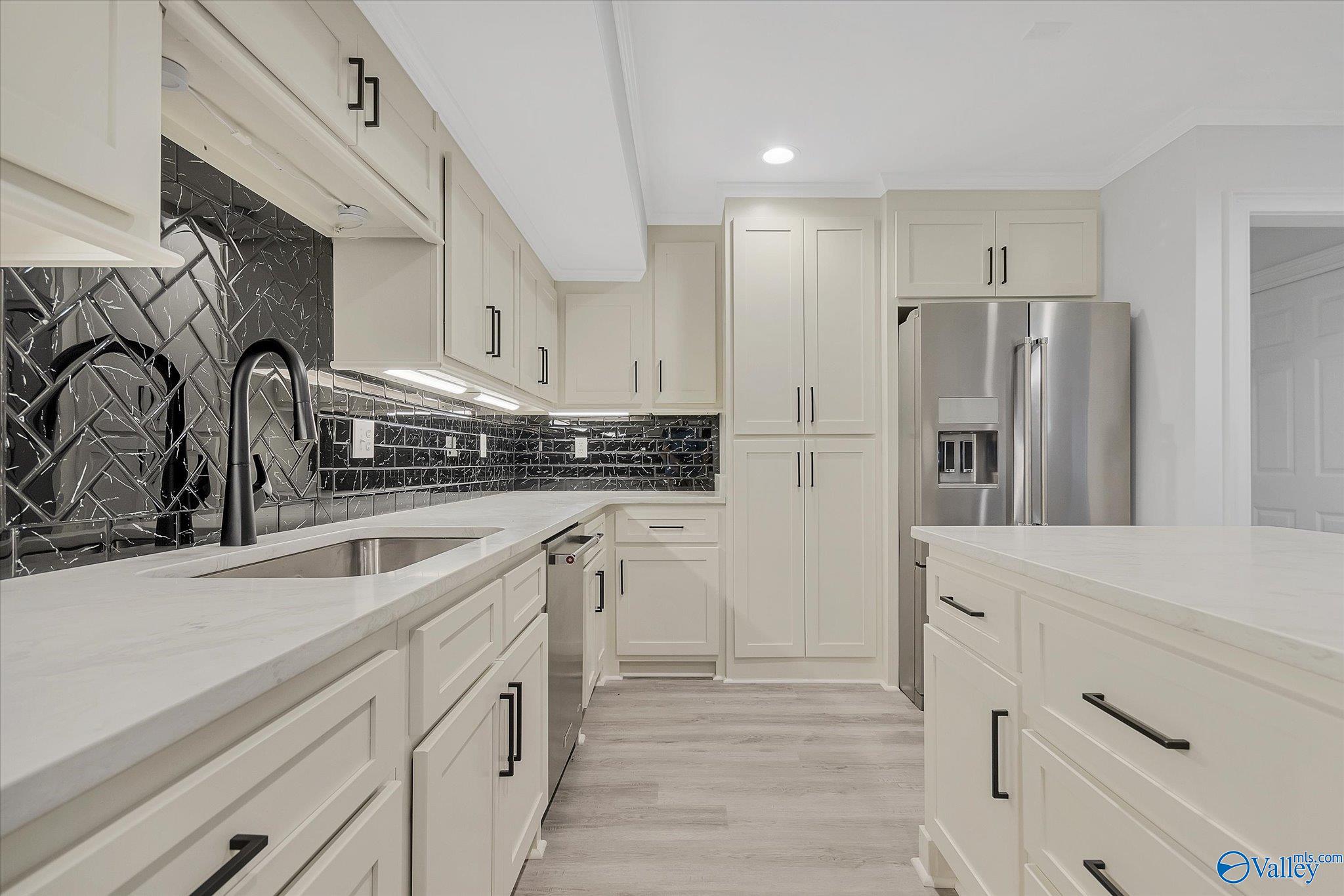 4997 Jackson Trail