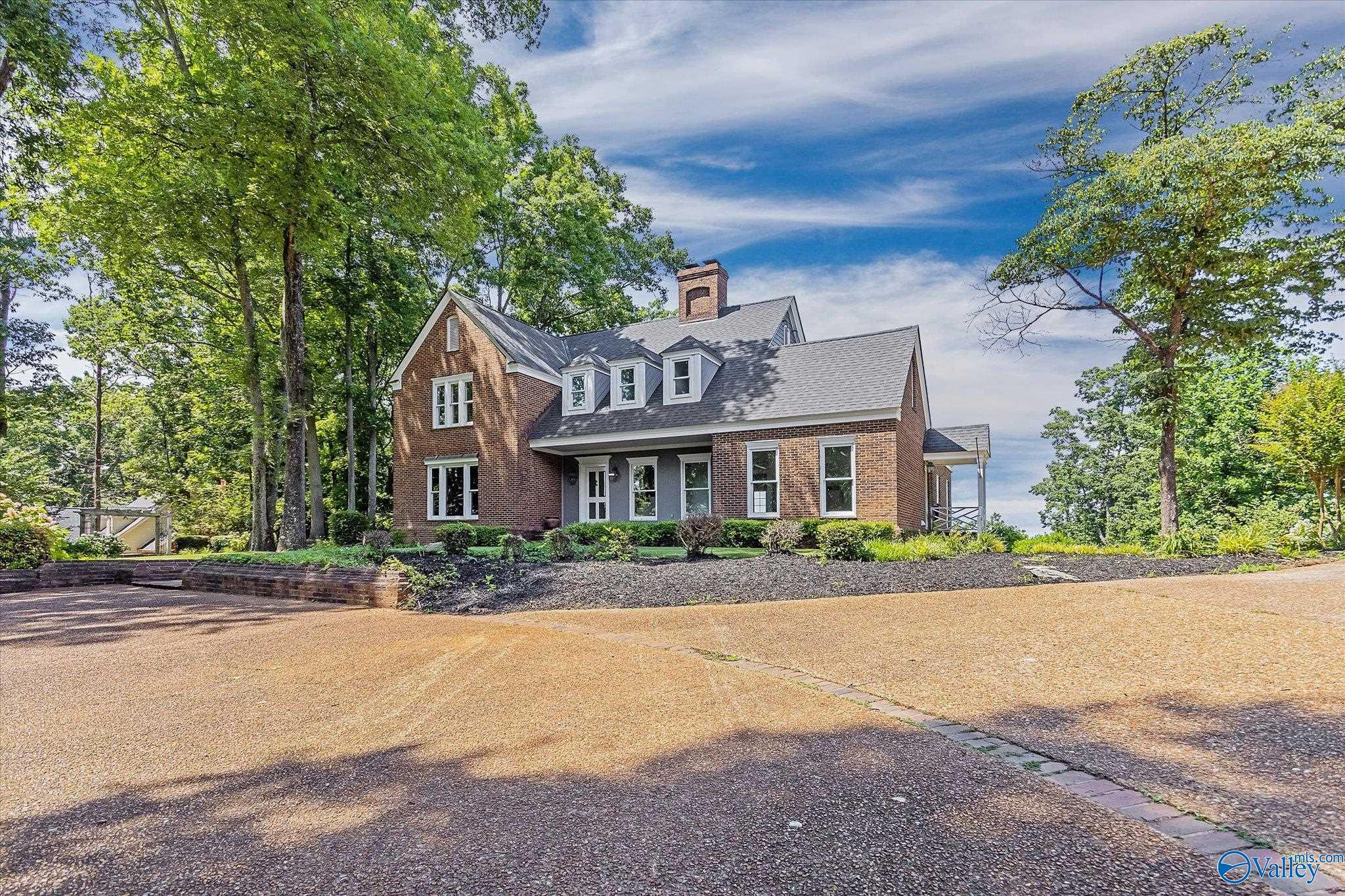 4997 Jackson Trail