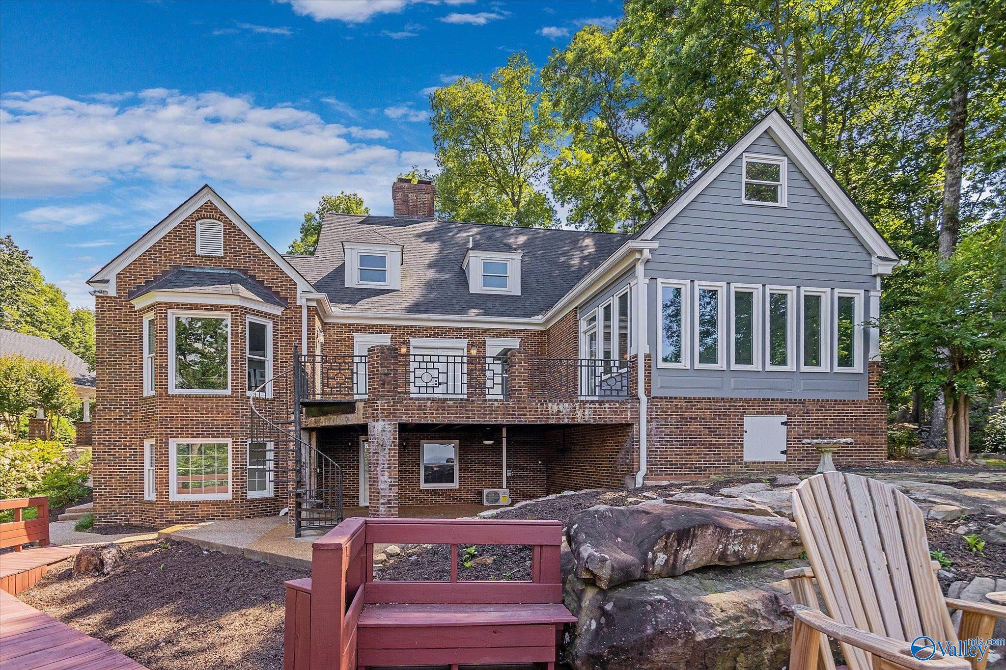 4997 Jackson Trail