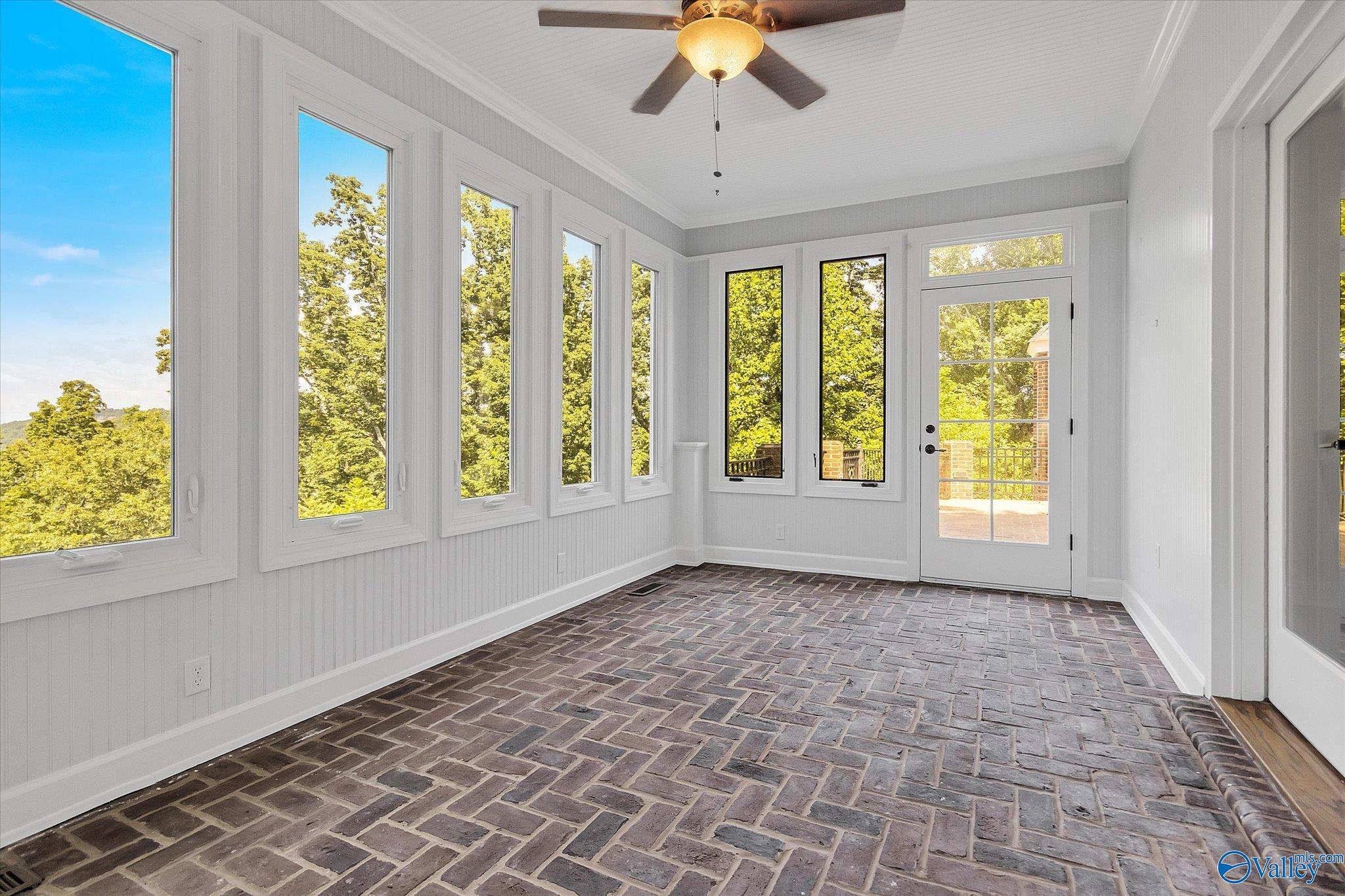 4997 Jackson Trail