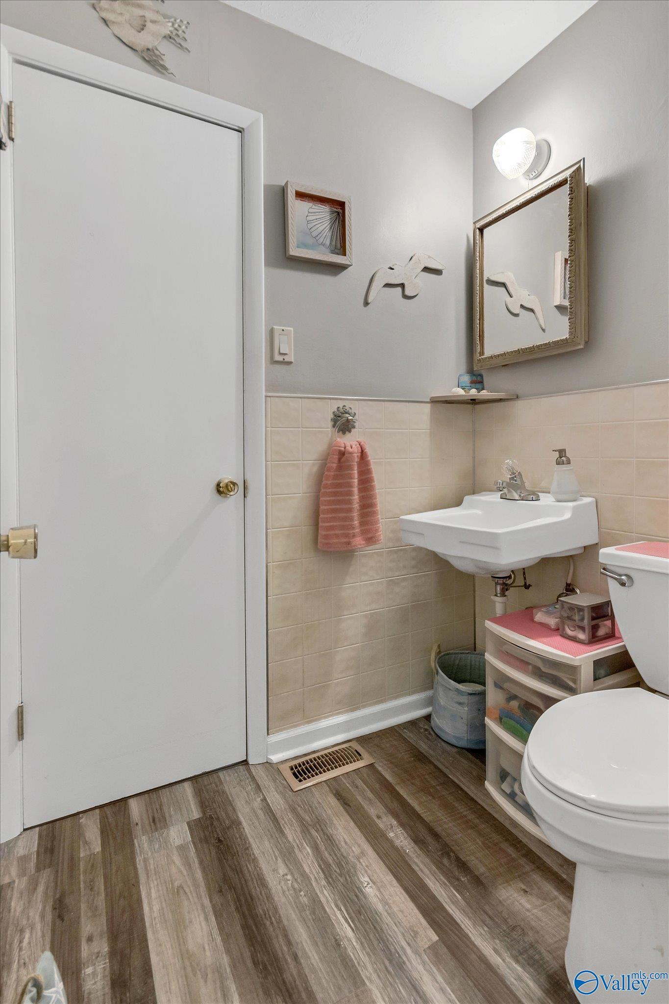 410 Gilbert Ferry Road