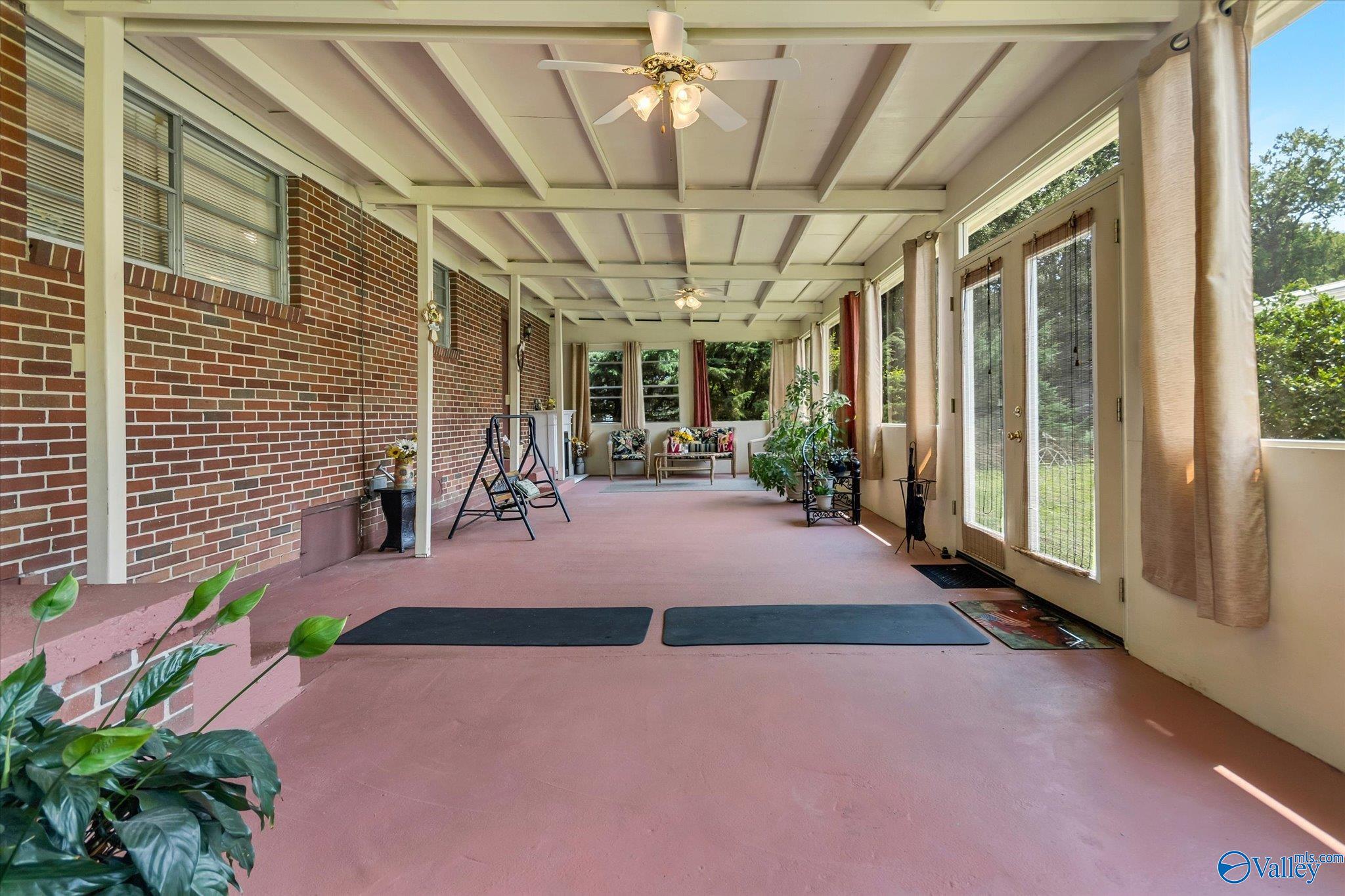 410 Gilbert Ferry Road