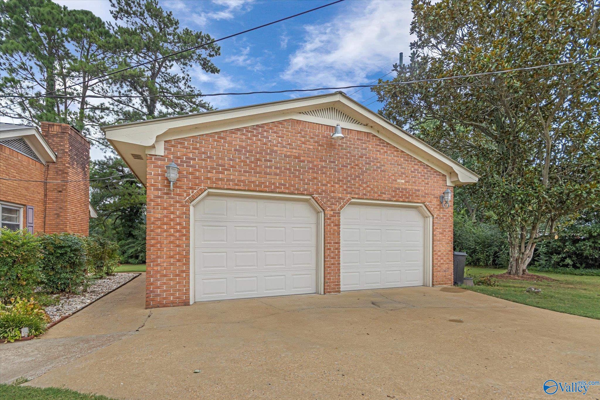 5006 Spring Creek Drive