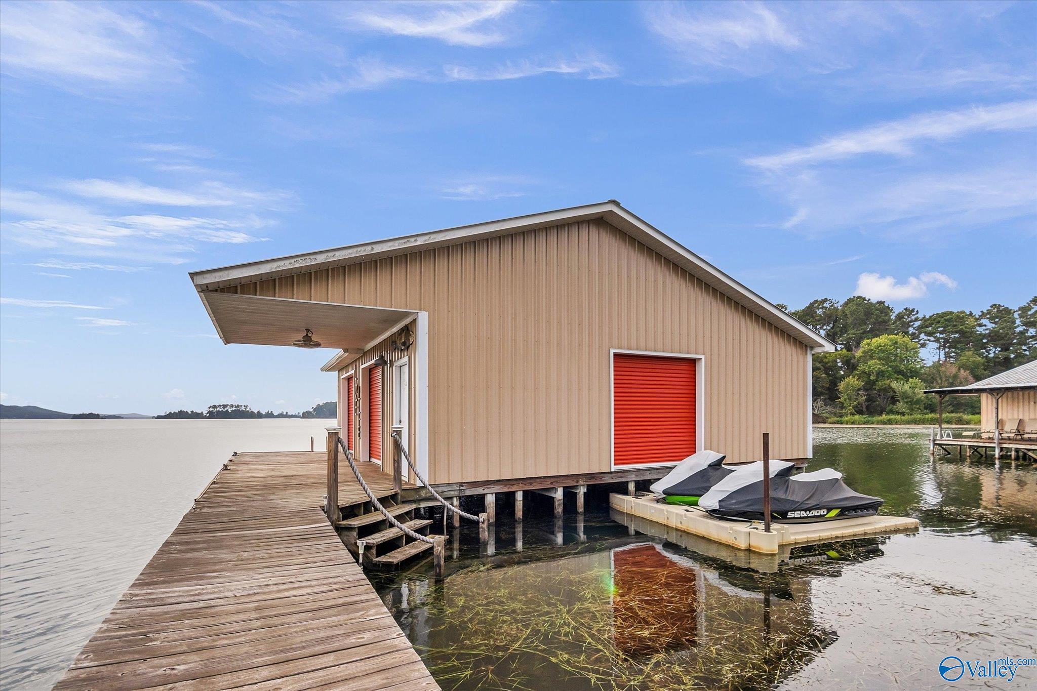 55 Bayshore Place