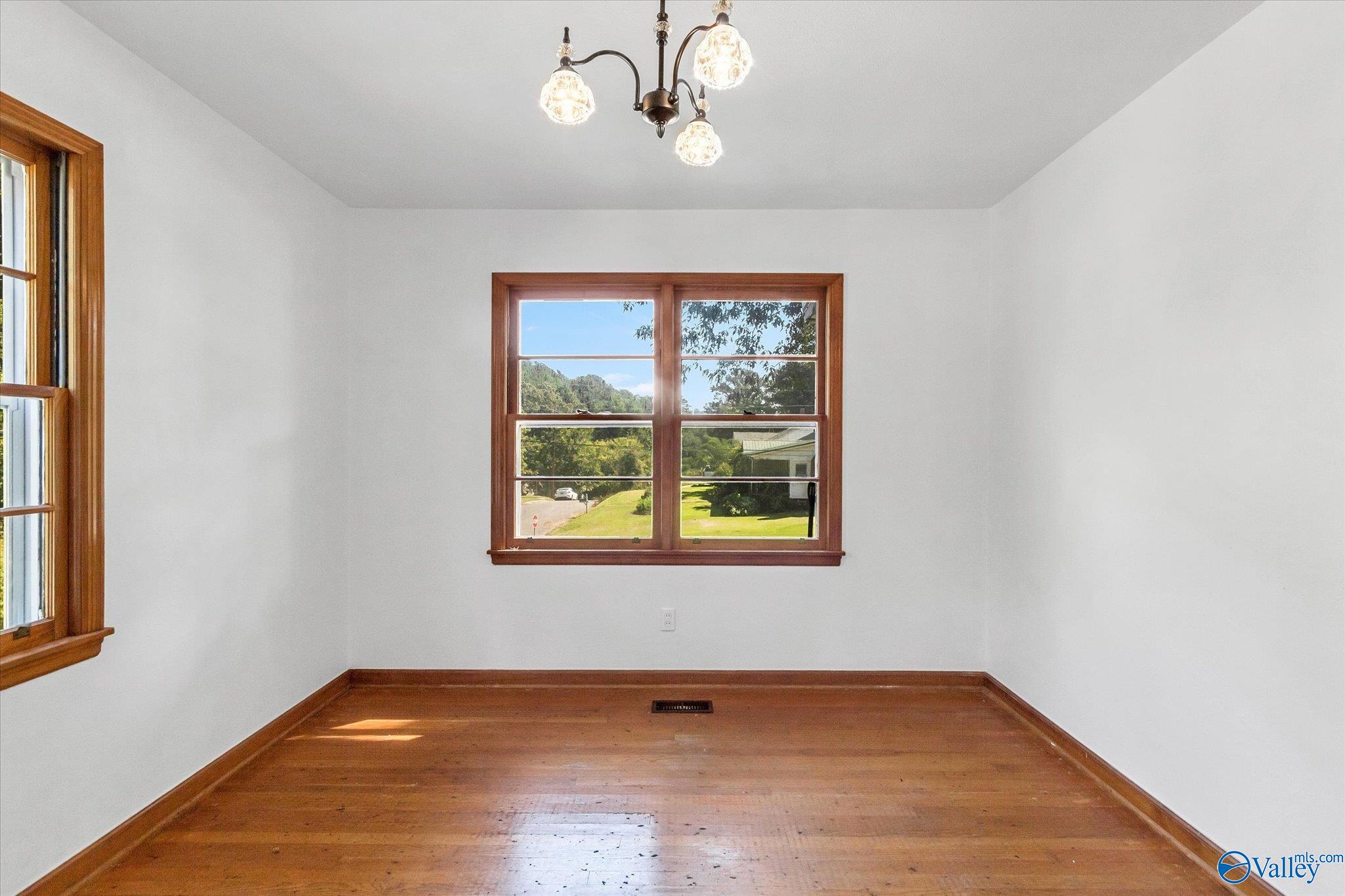 710 NW Monroe Street