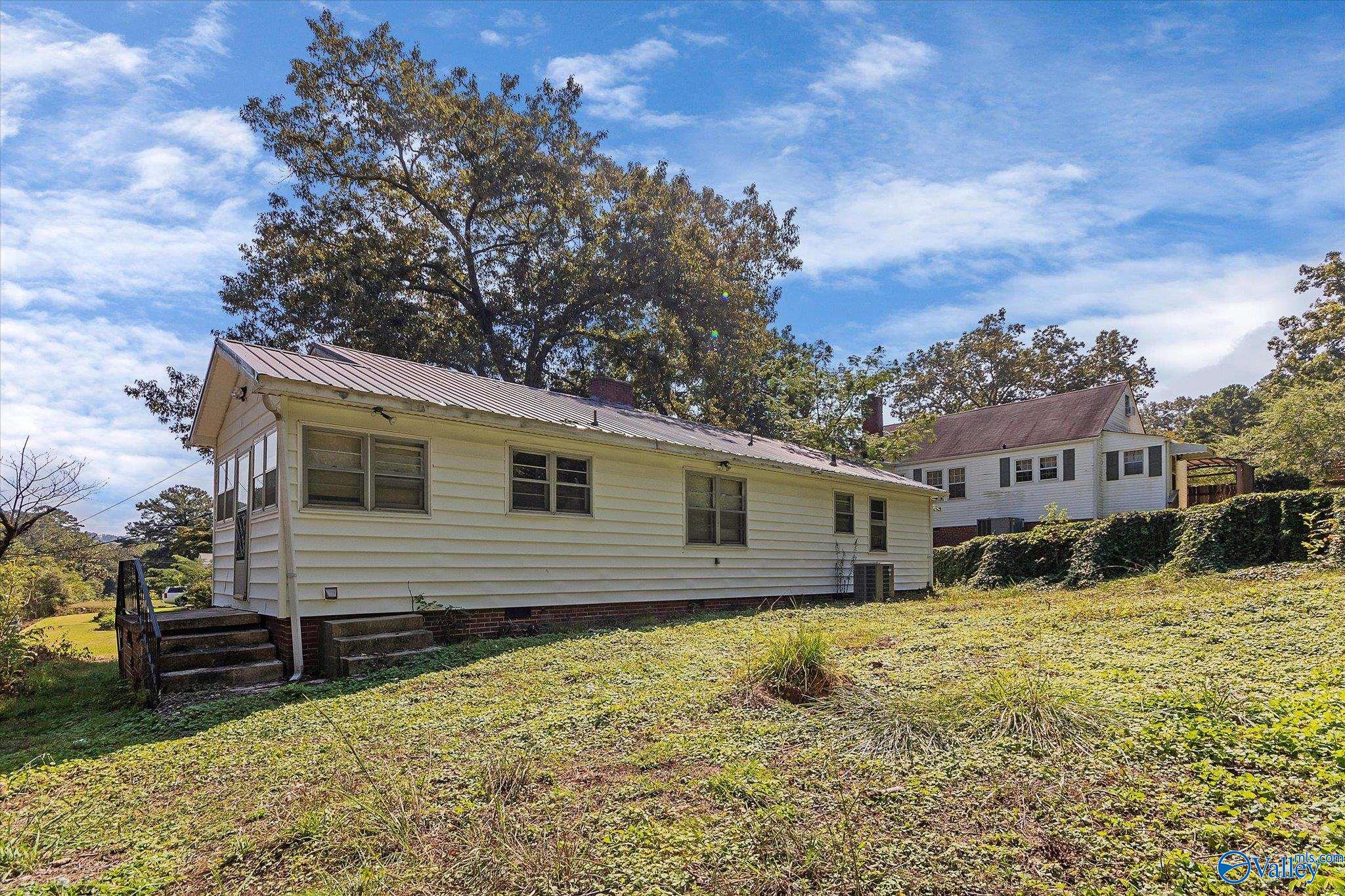 710 NW Monroe Street