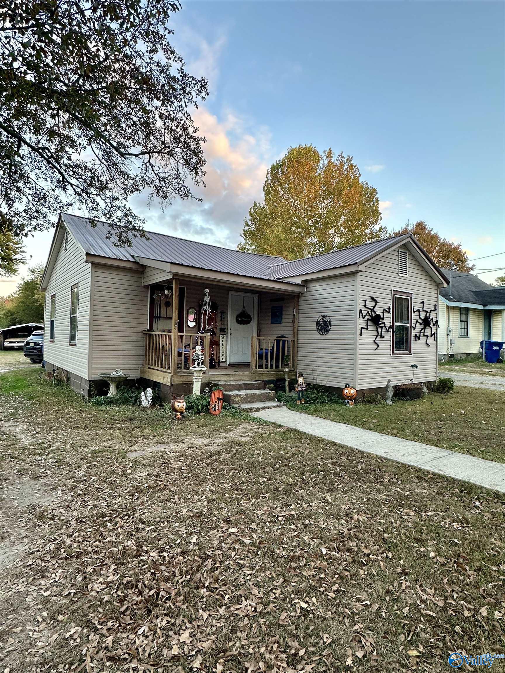 1202 Whitesville Road