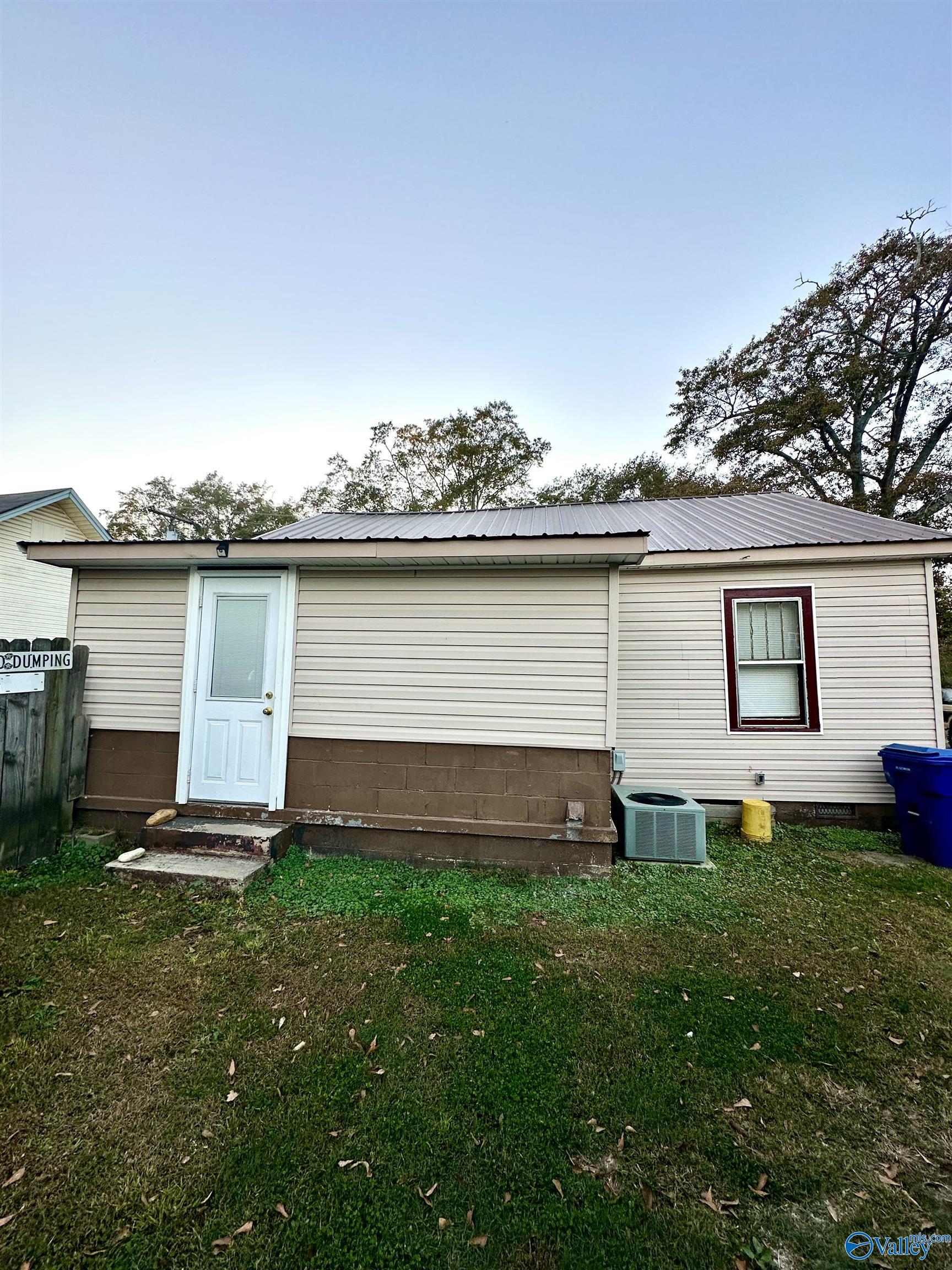 1202 Whitesville Road