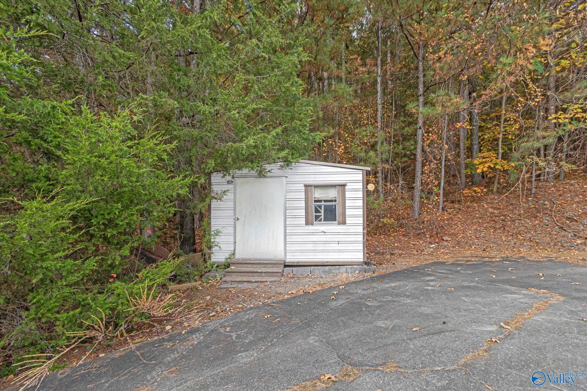 27722 US Highway 431