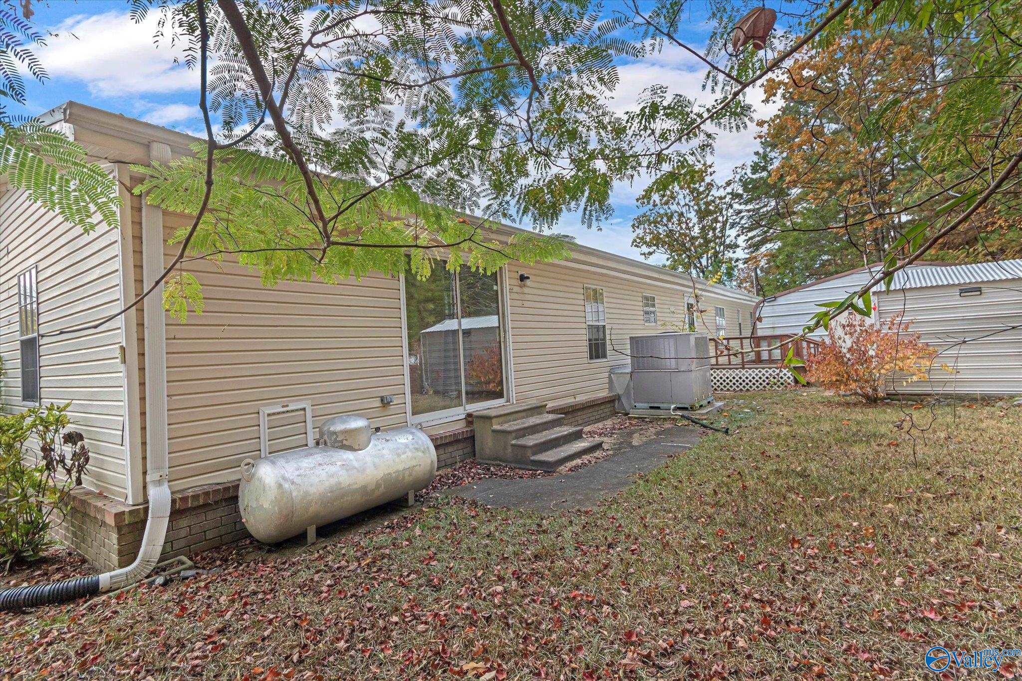 27722 US Highway 431