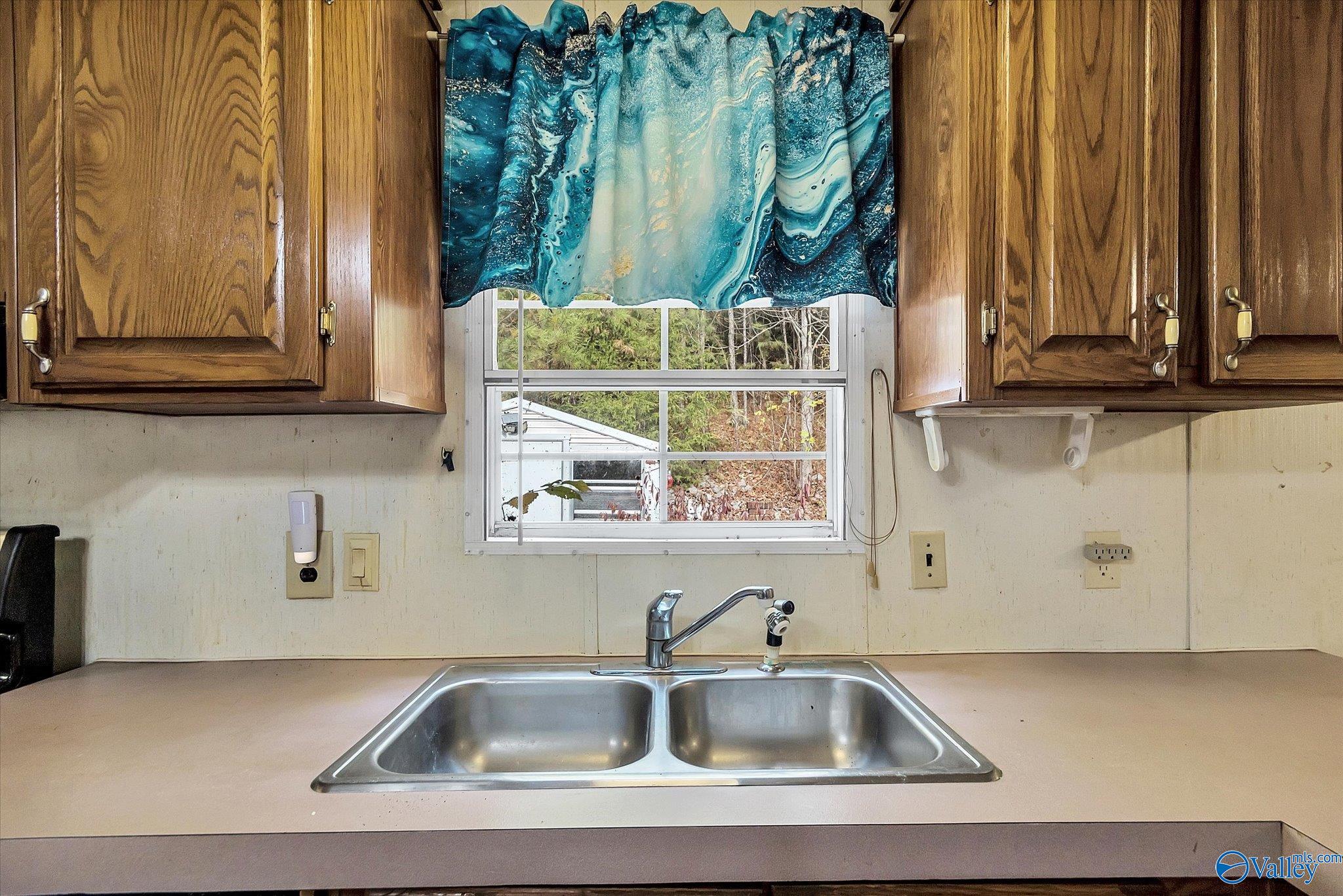 27722 US Highway 431