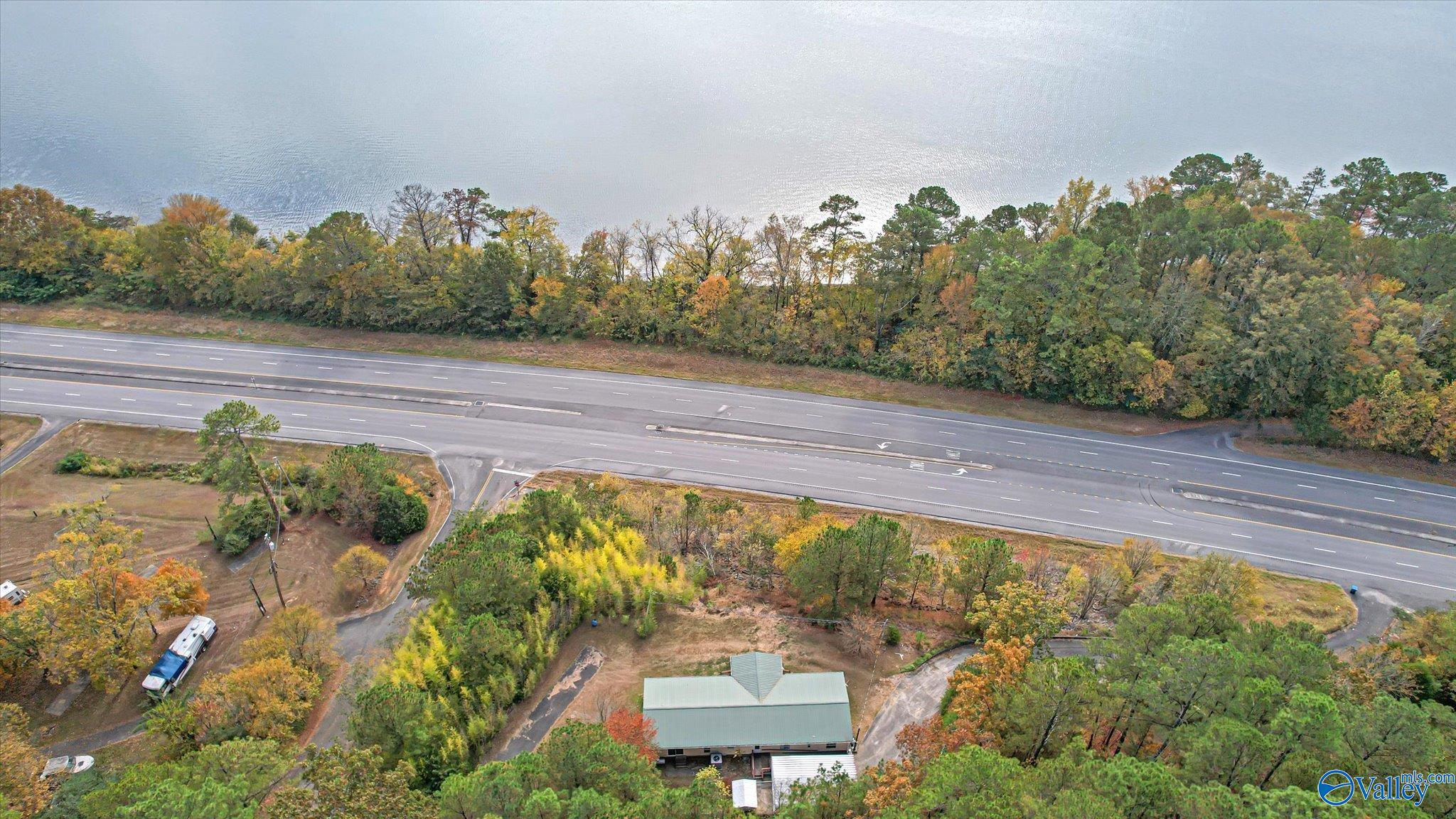 27722 US Highway 431