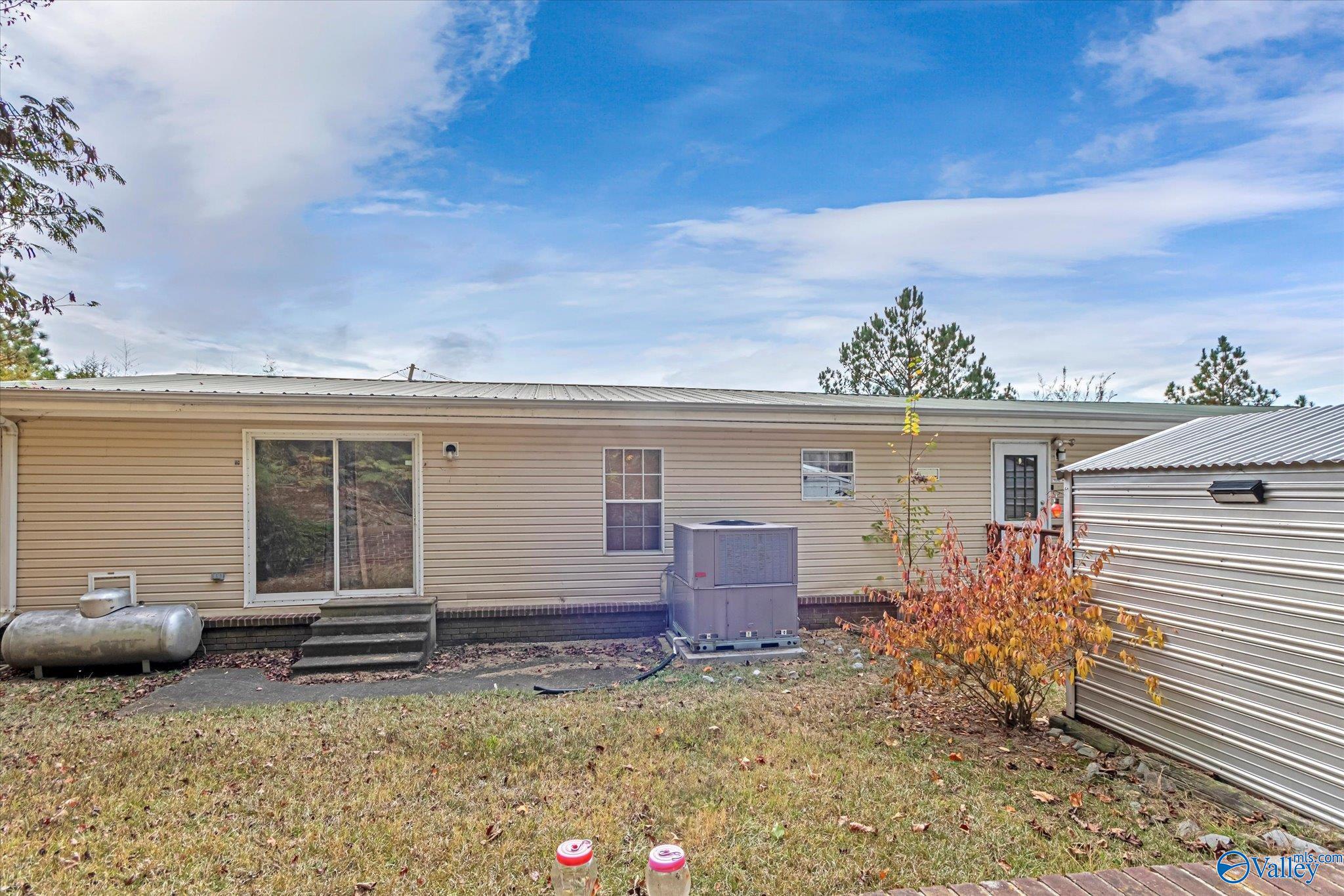 27722 US Highway 431