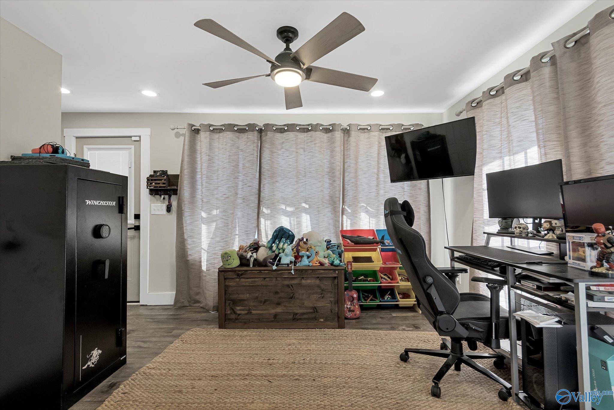 301 West Sims Avenue