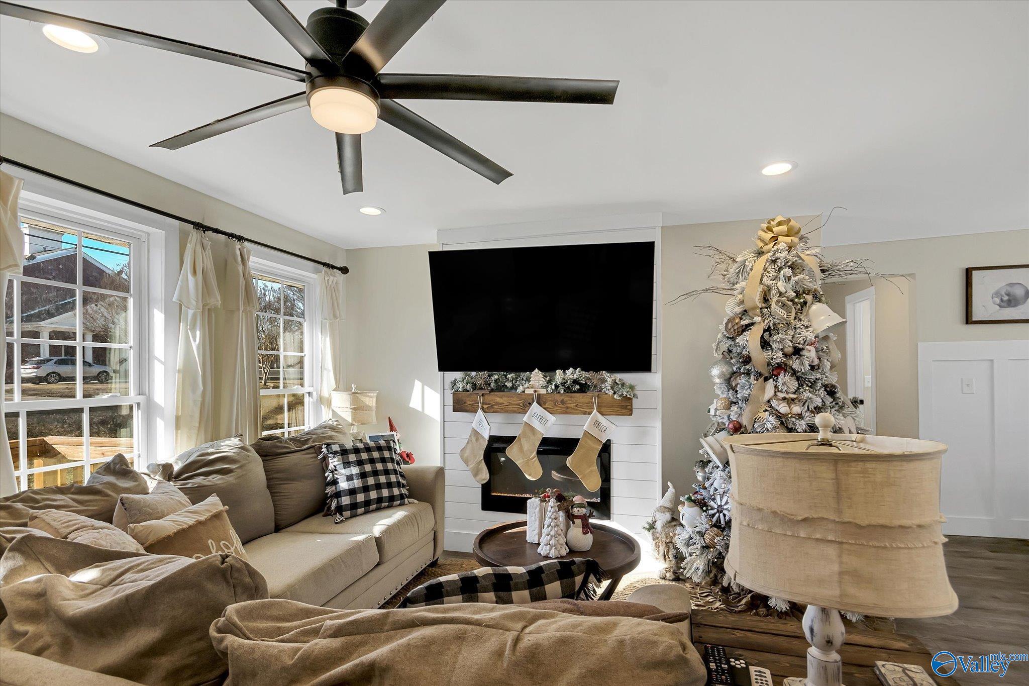 301 West Sims Avenue