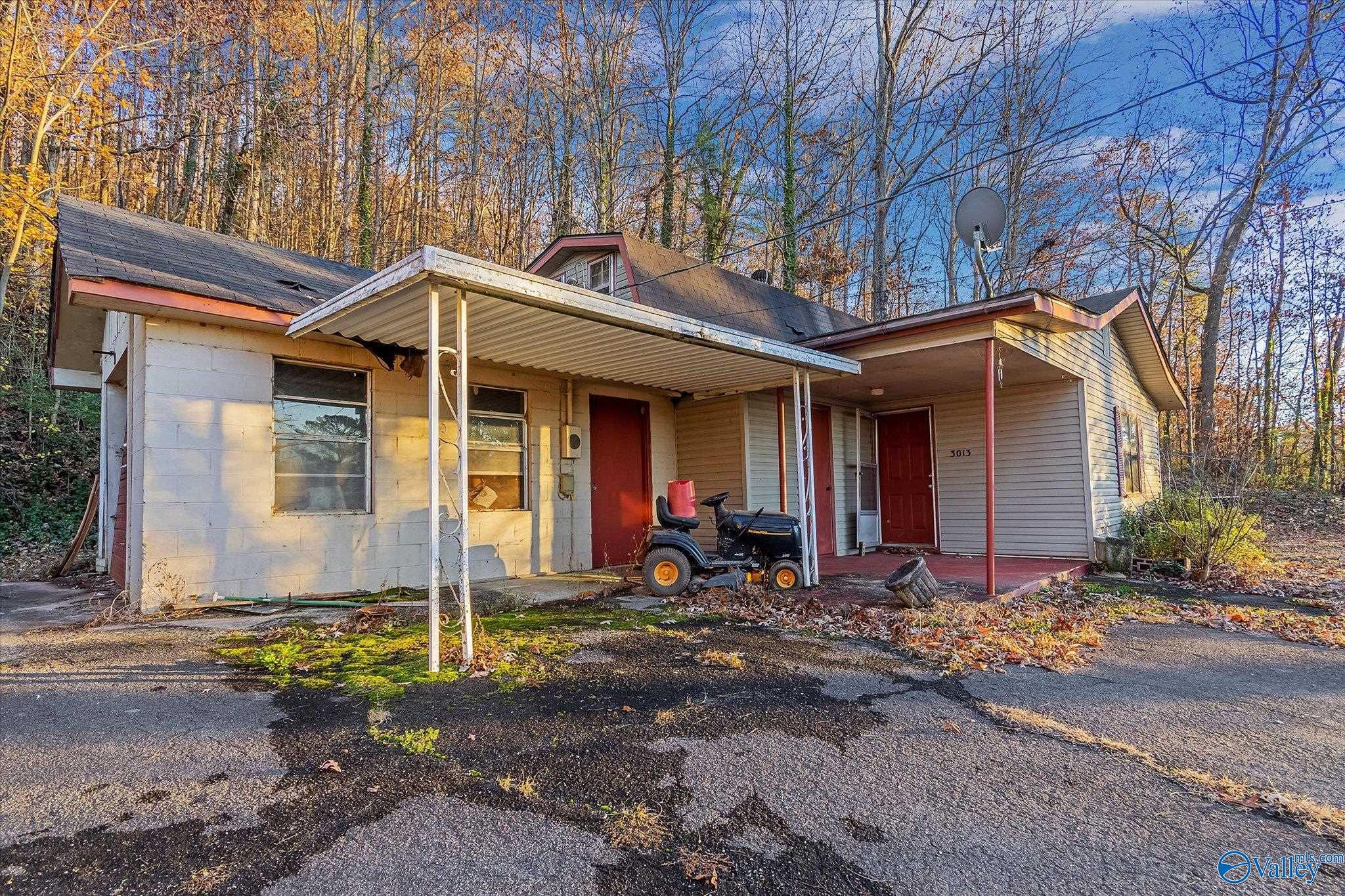 3009 Willow Beach Road