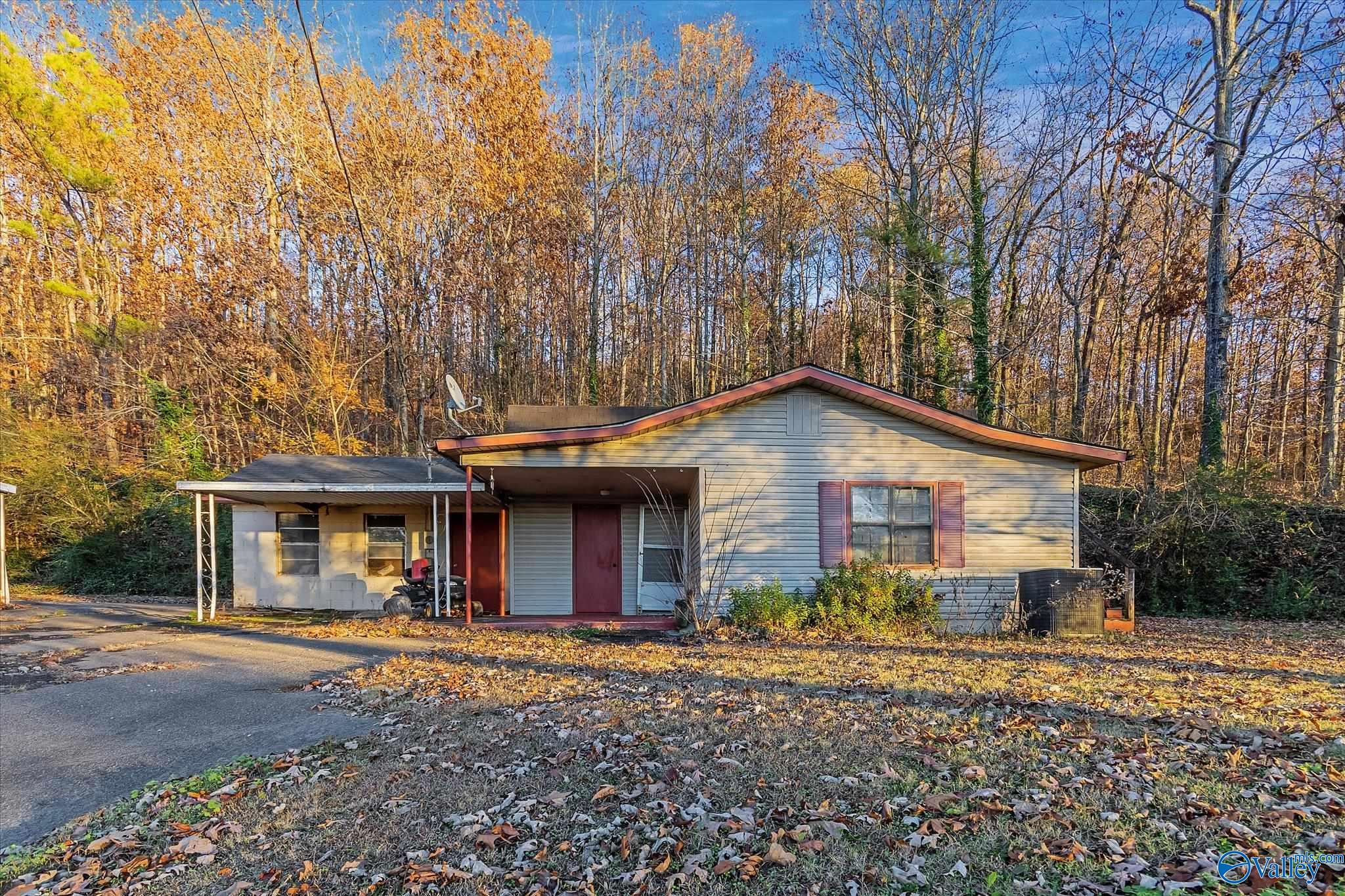 3009 Willow Beach Road