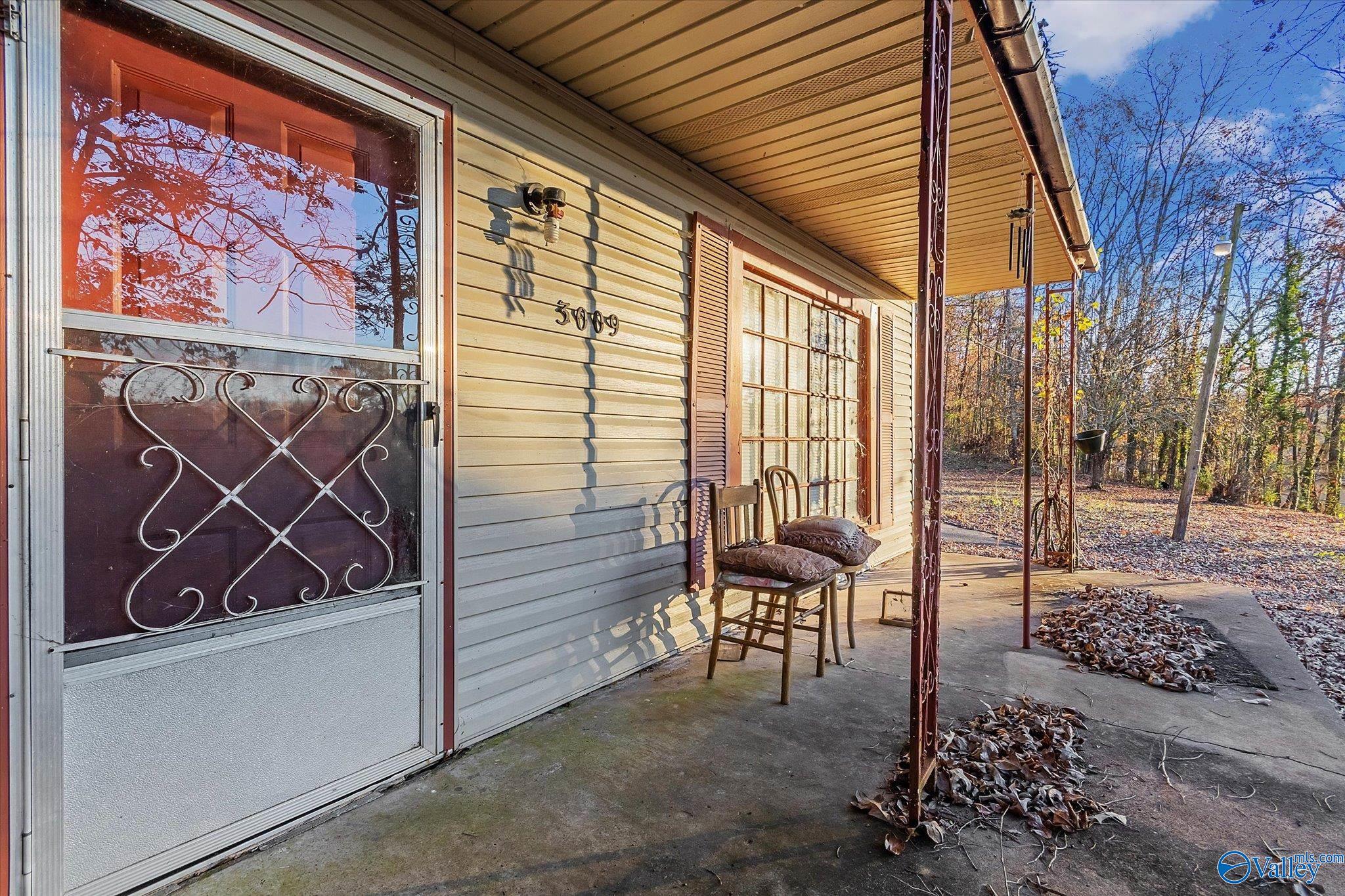 3009 Willow Beach Road